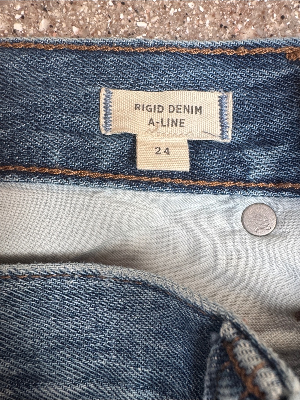 Madewell rigid denim a-line mini skirt. Size 24 - Picture 8 of 8